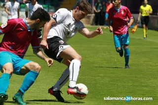 Amaro, único superviviente de la eliminatoria de ascenso ante el Compostela