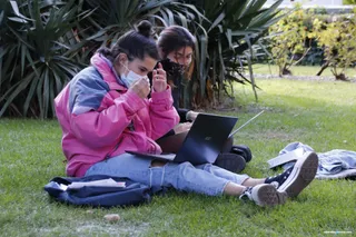 Coronavirus terraza jovenes covid MG 8194