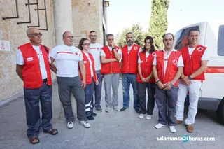 Voluntarios cruz roja Cádiz para dar apoyo a personas migrantes (4)