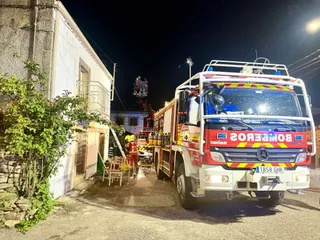 Incendio en una vivienda de Cabeza de Framontanos | Facebook Asociación Bomberos de Ledesma