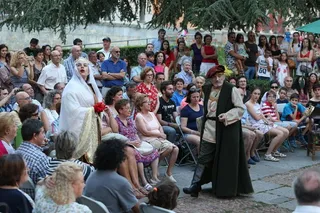 Teatro en la plaza de anaya