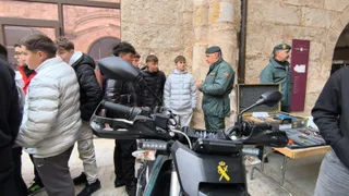 Plan seguridad en centros escolares Guardia Civil en Alba de Tormes (2).jpeg