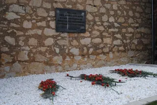 Homenaje a las 143 personas ejecutadas en el cementerio