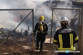 Bomberos fallecimiento fuego incendio