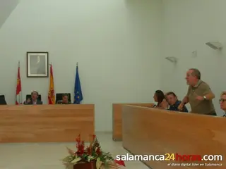 El alcalde critica la actitud de IU, PSOE y UPyD a lo largo de la legislatura