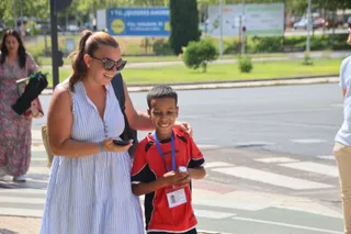 Llegada de 15 menores saharauis del programa Vacaciones en Paz 2025 | Andrea Mateos