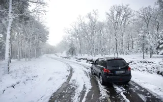 Nieve en la carretera a la Peña de Francia. Foto de archivo ICAL