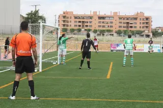 FUTORMES: McDONALDS F7 CUP: 3-4 JUNIO