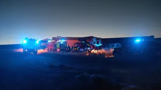 Incendio instalaciones agrícolas en Mancera de Abajo (2)