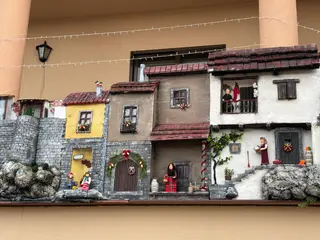 J.S.S. - Decoración navideña en una vivienda de Ledesma (2).jpg
