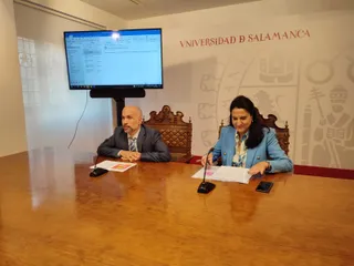 Javier González Benito y Mili Pizarro en la presentación de la XX Feria Virtual de Empleo