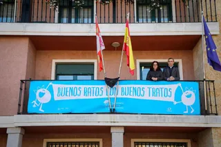 Carbajosa, colocación pancarta contra violencia de género