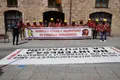 Los bomberos despedidos durante una protesta frente a la Diputación de Salamanca
