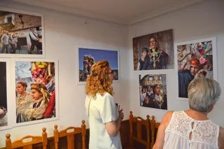 Exposición 'Tejiendo identidades' en Cepeda