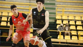 Ollero, ante CB Chantada | FOTO SALAMANCA24HORAS.COM