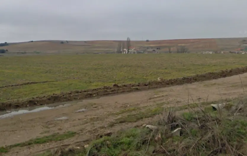 Carretera de Ledesma, camino junto a Almenara de Tormes