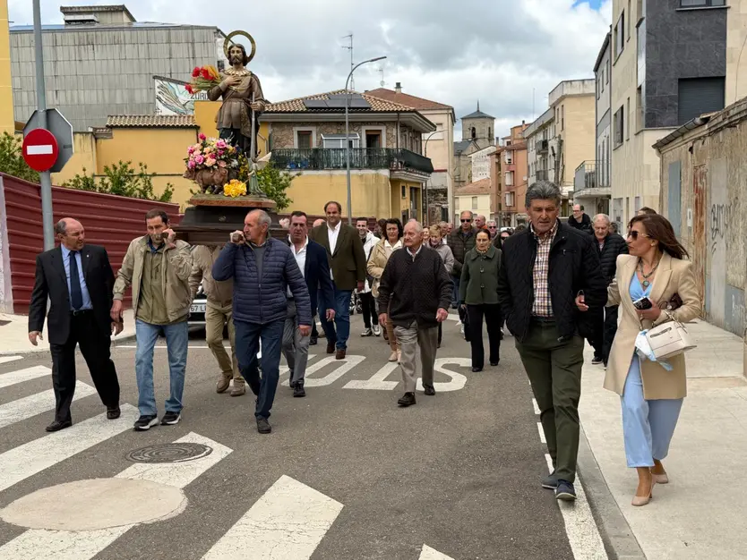 Guijuelo saca en procesión a San Isidro Labrador