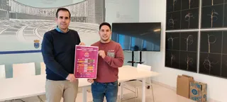 Fernando Vázquez, delegado territorial de baloncesto y vicepresidente de la Federación de Baloncesto de Castilla y León, y Jorge Valiente, concejal de Deportes.