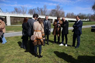 Borja Sémper visita Santa Marta de Tormes junto al presidente, secretario general y diputados del PP en Salamanca. Fotos Andrea M.
