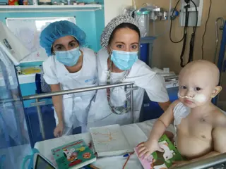 Diego en el Hospital en Madrid.