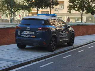 Policía Nacional en la calle Pérez Oliva | S24H