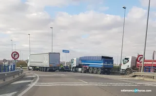 Accidente rotonda E.Leclerc