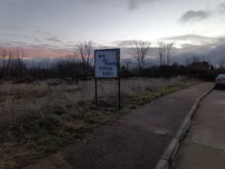 Pancartas contra el punto limpio en La Alberca (1)