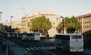 Autobuses con turistas en Rector Esperabé