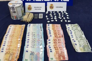 Dinero y droga intervenida en la operación policial en un domicilio del centro de Zamora
