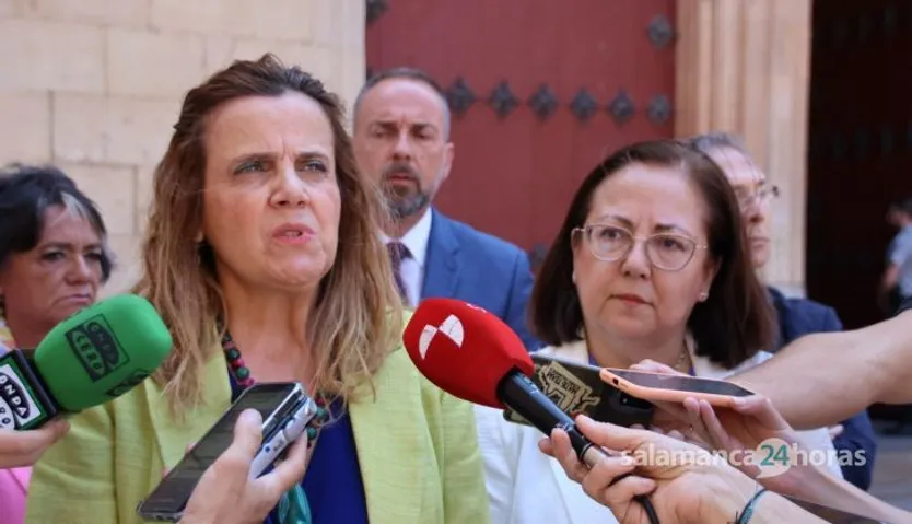 Los candidatos al Congreso y el Senado por Salamanca, mantienen una reunión con el rector de la Universidad de Salamanca