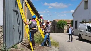 Imagen de archivo, Instalación de fibra óptica. Foto ICAL