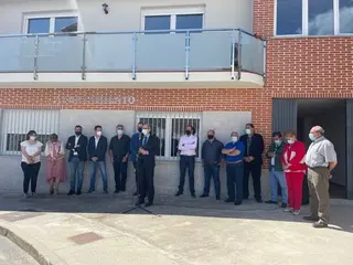Peromingo invierte 140.000 euros en el nuevo Ayuntamiento inaugurado por Javier Iglesias