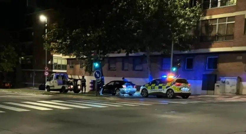 Policía Local en la avenida Reina Berenguela