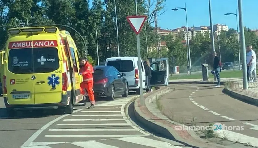 Dos heridos en un accidente de tráfico entre varios vehículos en Santa Marta de Tormes