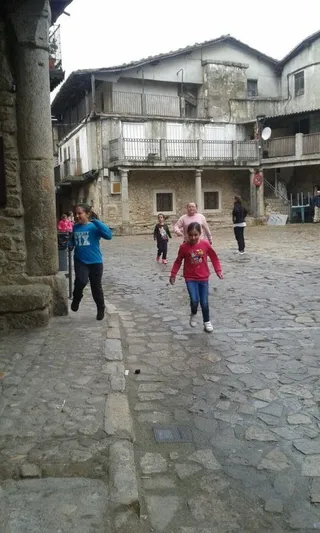 Jornada de convivencia de alumnos del CRA El Altozano en San Martín del Castañar