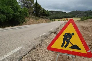 Una carretera en Obras. Foto de archivo.