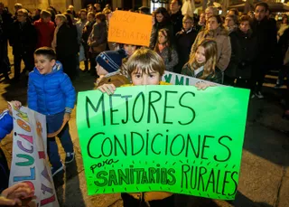 Manifiestación en Ciudad Rodrigo para reivindicar la ampliación del servicio pediátrico | ICAL