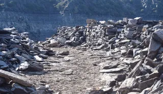Restos de La Pueblica (Zamora), uno de los pueblos que se llevó por delante el embalse de Ricobayo