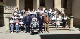 La Diputación entrega los premios del XX concurso de dibujo Venancio Blanco (4)