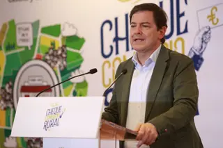 Alfonso Fernández Mañueco, presenta una nueva medida de apoyo al comercio en el mundo rural | JL Leal/ ICAL