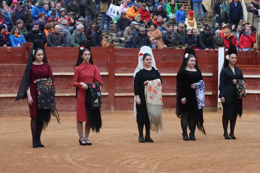 Corte de honor en la novillada con picadores de lunes en el Carnaval del Toro de Ciudad Rodrigo 2026