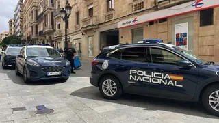 Discusión banco calle Zamora 