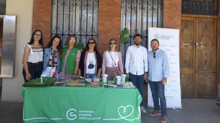 Una de las mesas informativas de la AECC en Peñaranda