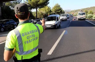 Tráfico sanciona a 58 conductores en la campaña especial de vigilancia a las condiciones del vehículo