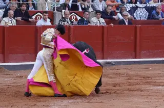 El torero salmantino Ismael Martín en la corrida concurso de la Feria Taurina de Salamanca 2024 con un astado de Garcigrande. Foto Juanes | SALAMANCA24HORAS