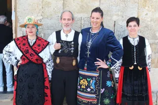 Procesión y bailes charros con motivo de San Marcos en Doñinos de Salamanca