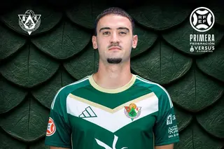 Iker San Vicente, en su etapa en el Cacereño.