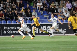 Rastrojo, en el partido de la primera vuelta ante el Sestao River | FOTO ANDREA MATEOS