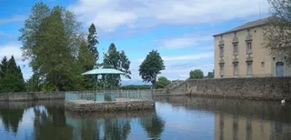 IU y el Grupo Cultural San Gil presentan un proyecto para dinamizar El Bosque capaz de generar empleo
