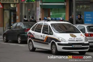 Un policía fuera de servicio localiza en una cafetería a un ladrón de discotecas